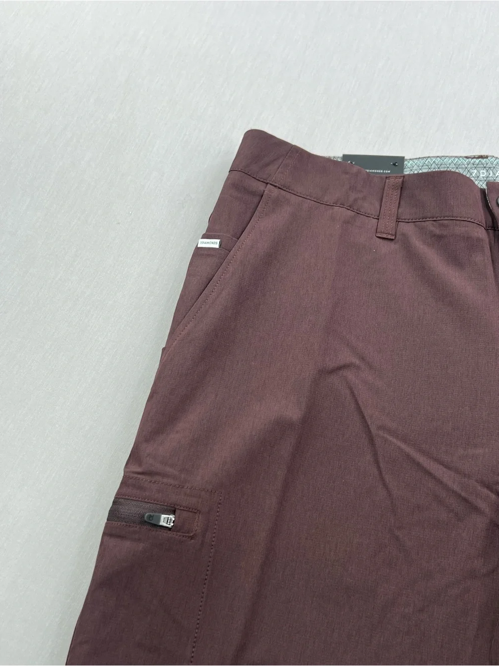 7 DIAMONDS SIERRA HIGH PERFORMANCE WTAER RESISTANT SHORTS